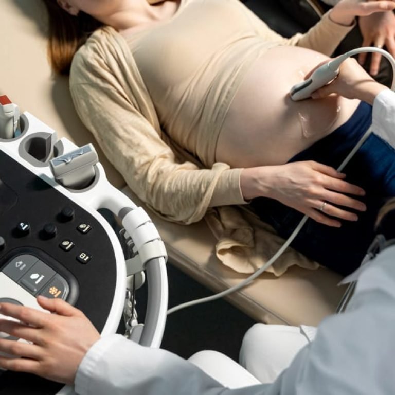 What is the Difference Between 3D and 4D Ultrasound